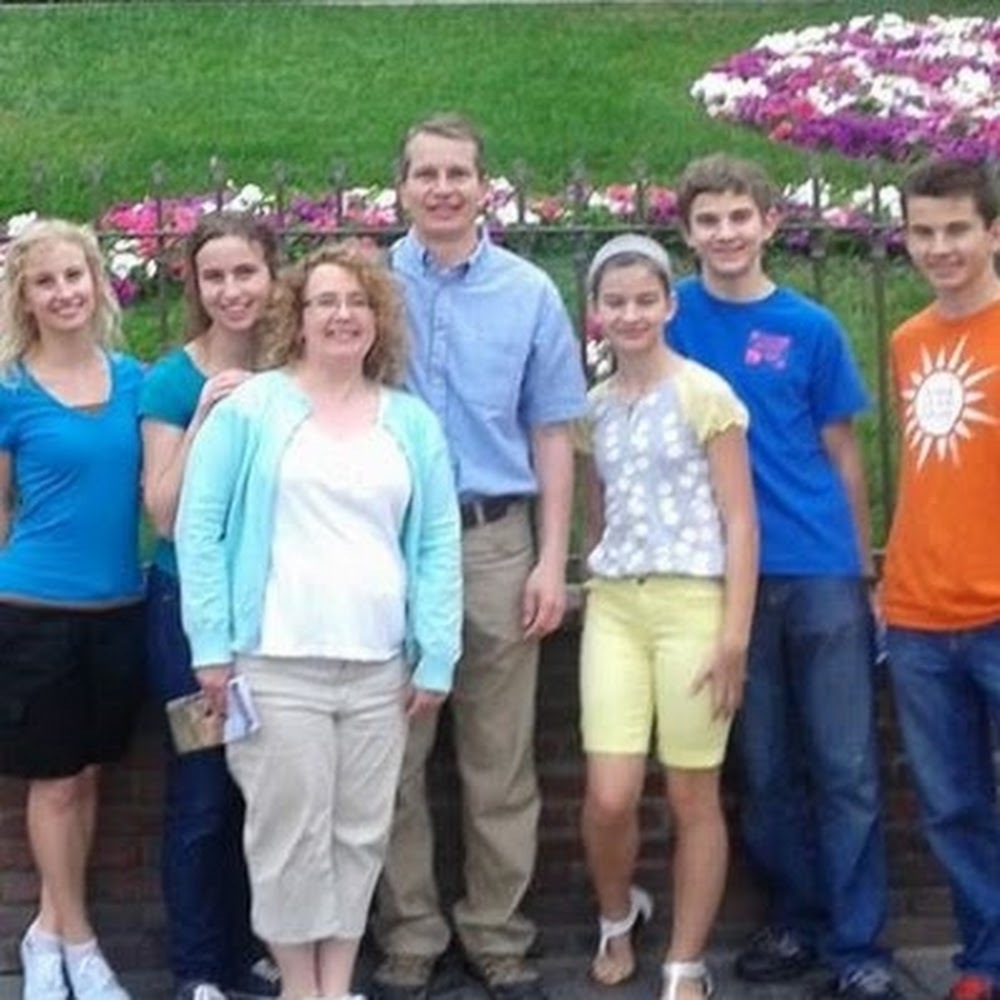 Meet your Posher, Cynthia